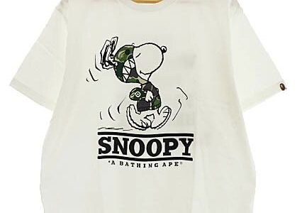 【中古】アベイシングエイプ A BATHING APE ×PEANUTS ピーナッツ SNOOPY SHARK スヌーピー シャーク カモ ロゴ プリント 半袖 Tシャツ L 白 ホワイト ブランド古着ベクトル 中古 230506/103 メンズ