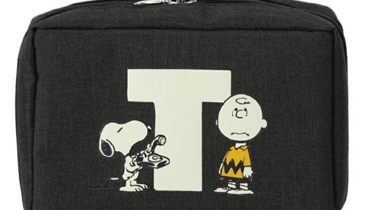 【 スヌーピー 】 イニシャルポーチ ［T］ ブラック Vintage 箱入り 【2023SS】【 PEANUTS SNOOPY ピーナッツ メイクポーチ 小物入れ 可愛い ポーチ トラベルポーチ 機能的 かわいい おしゃれ コンパクト 収納 自立 シンプル バッグインバッグ】