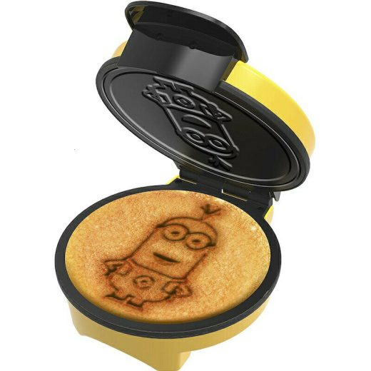 家庭用 ワッフルメーカー ミニオンズ ケビン Uncanny Brands Minions Kevin Waffle Maker 家電