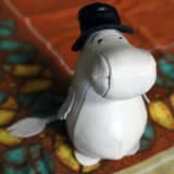 【クーポン利用で最大1000円OFF】ムーミン Moomin ムーミンパパ レザーペーパーウェイト ハイタイド HIGHTIDE 革 レザー ディスプレイ おもり おもし 文鎮 プレゼント ギフト ムーミングッズ ムーミン雑貨|ポイント消化#_24ss9