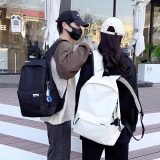 【20日24時間限定全品200円OFF!】バックパック 人気 男女兼用 大容量 シンプル 日本風 韓国風 旅行用 使いやすい ポケット付き 耐久性 おしゃれ 大学生 リュックサック デザイン 多機能 軽量 カジュアル スヌーピー 図柄 バッグ カラー: ブラック/グレー/ネイビー