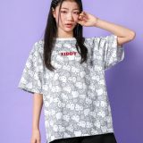 【SALE／50%OFF】ZIDDY 【 ニコ☆プチ 掲載 】【ハローキティ*ZIDDY】総柄BIGTシャツ(130~160cm) ベベ オンライン ストア トップス カットソー・Tシャツ ホワイト ブラック